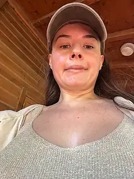 Stripchat Free Porn Cam of MadCat97