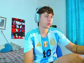 Stripchat Adult Webcam of AlessandroDybala