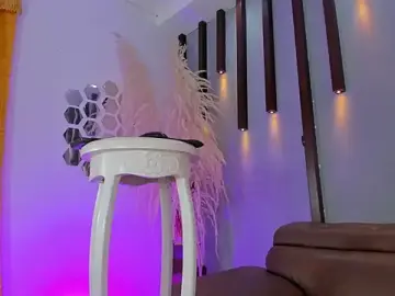 Stripchat Live Sex of Sophia_Cameron