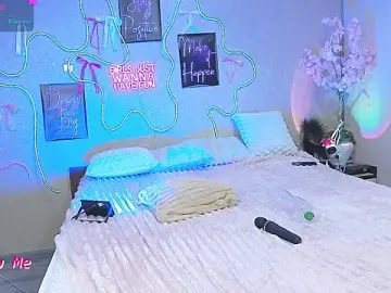 Stripchat Sex Cam of Lillianhot68