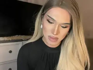 Stripchat Live Sex Cam of Ts_glamxx