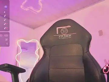 Stripchat Live Porn of saaya_tay