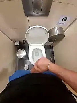 Stripchat Live Sex Cam of sevvvvsevvvv1