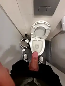 Stripchat Live Sex Cam of sevvvvsevvvv1