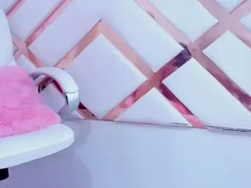 Stripchat Sex Cam of BriggitteEbonny