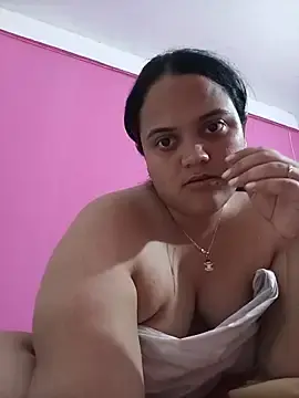 Stripchat Sex Cam of brunnette_hot