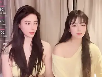 Stripchat Free Live Porn of Kivcaluck