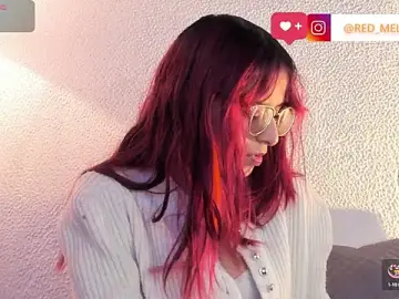 Stripchat Nude Webcam of RedMeloddy