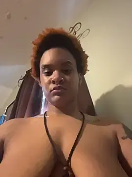 Stripchat Sex Cam of nickytheehawtie