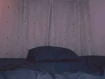 Stripchat Free Live Porn of Miiafoxxx