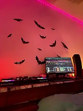 Stripchat Free Porn Cam of Nina-Chick777