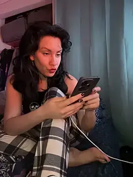 Stripchat Live Sex Cam of Nina-Chick777