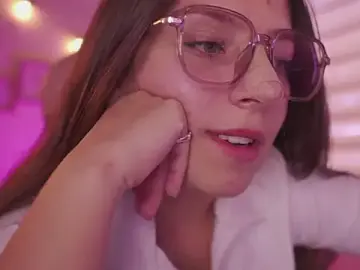 Stripchat Live Sex Cam of milly_kenner