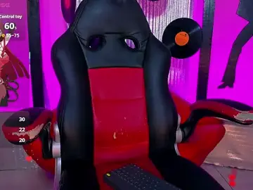 Stripchat Sex Cam of nickyminach_