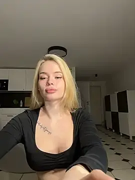 Stripchat Free Porn Cam of Vladamais