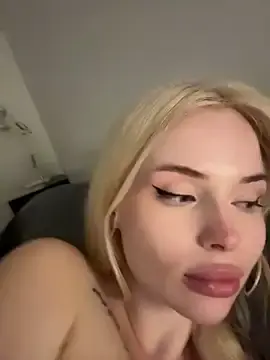 Stripchat Watch Live Sex Cams of Vladamais