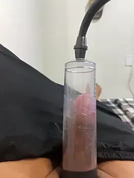 Stripchat Live Porn of boysquirt