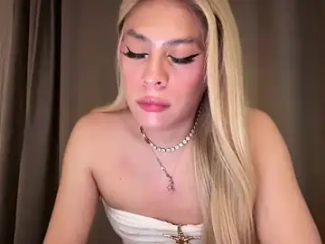 Stripchat Best live sex cam show of saray_doll