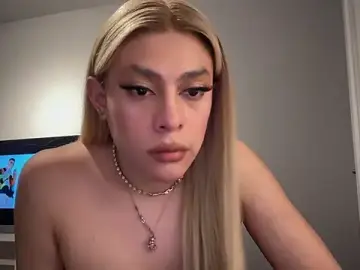 Stripchat Free Live Porn of saray_doll