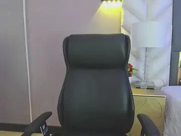 Stripchat Free Porn Cam of ChloeHarper_