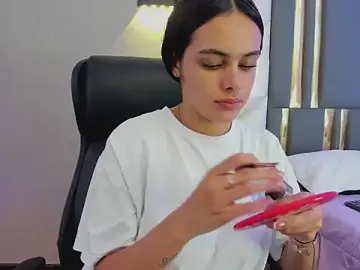 Stripchat Watch Live Sex Cams of ChloeHarper_