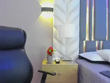 Stripchat Watch Live Sex Cams of ChloeHarper_