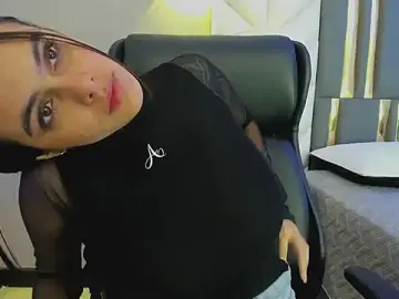 Stripchat Free Porn Cam of ChloeHarper_