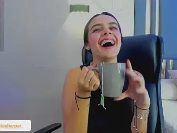 Stripchat Free Porn Cam of ChloeHarper_