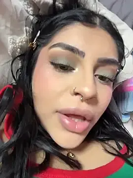 Stripchat Sex Chat of ThickerThanYoBitch