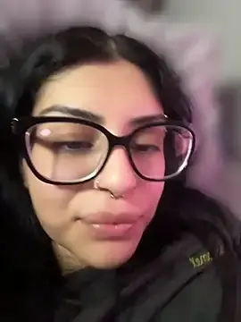 Stripchat Sex Cam of ThickerThanYoBitch