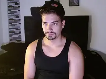 Stripchat Free Porn Cam of Ian_Daviz