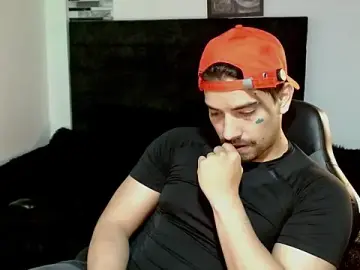 Stripchat Live Porn of Ian_Daviz