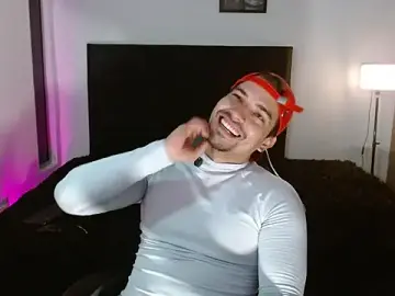 Stripchat Watch Live Sex Cams of Ian_Daviz