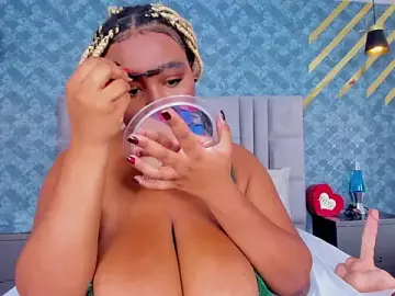 Stripchat Adult Video Chat of NiiaMoore