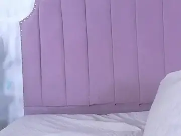 Stripchat Free Porn Cam of Shanntal_