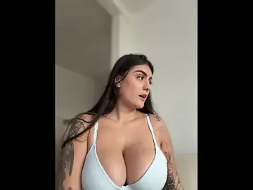 Stripchat Sex Cam of IrisBaker