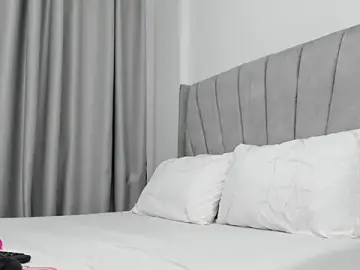 Stripchat Sex Cam of thee_sexy_goddess