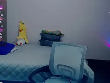 Stripchat Sex Cam of Celine_Faer1