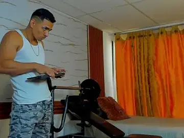 Stripchat Live Sex of ChoreyTaiylor