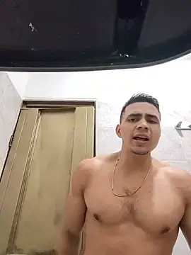 Stripchat Live Sex of ChoreyTaiylor