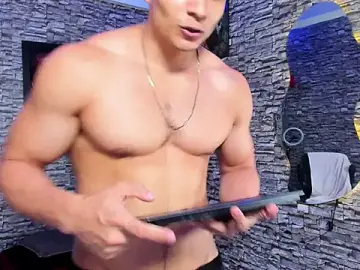 Stripchat Free Live Porn of ChoreyTaiylor