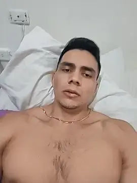 Stripchat Live Sex Cam of ChoreyTaiylor