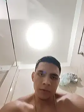 Stripchat Sex Cam of ChoreyTaiylor