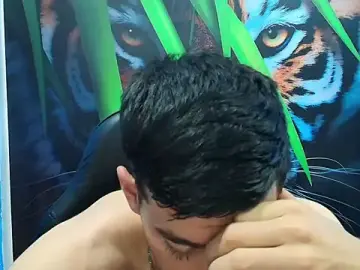 Stripchat Free Live Porn of DEIBY_BABY