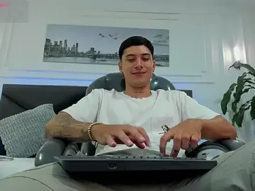 Stripchat Sex Chat of Damian23__