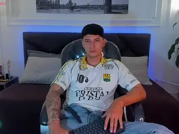 Stripchat Adult Video Chat of Damian23__