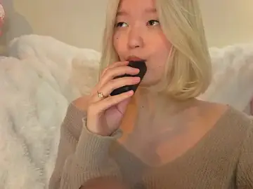 Stripchat Best live sex cam show of milli_sun_