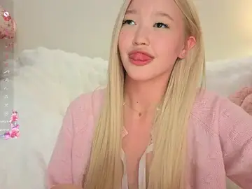 Stripchat Live Sex Cam of milli_sun_