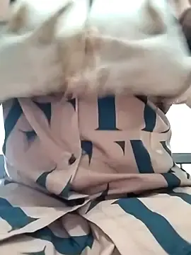 Stripchat Adult Video Chat of Darling8008