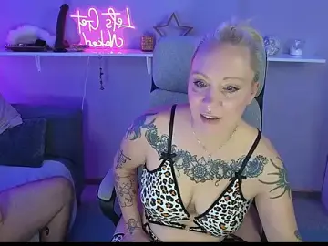 Stripchat Private Sex Chat of JaninaSecrets_